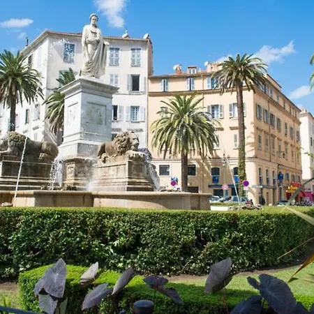 Lejlighed Plein Coeur Du Quartier Historique, Proche De Toutes Commodites, Bars, Restaurants, Port, Plage A 150m Grand F2 4 Couchages 58 M2 Climatise Ajaccio (Corsica)