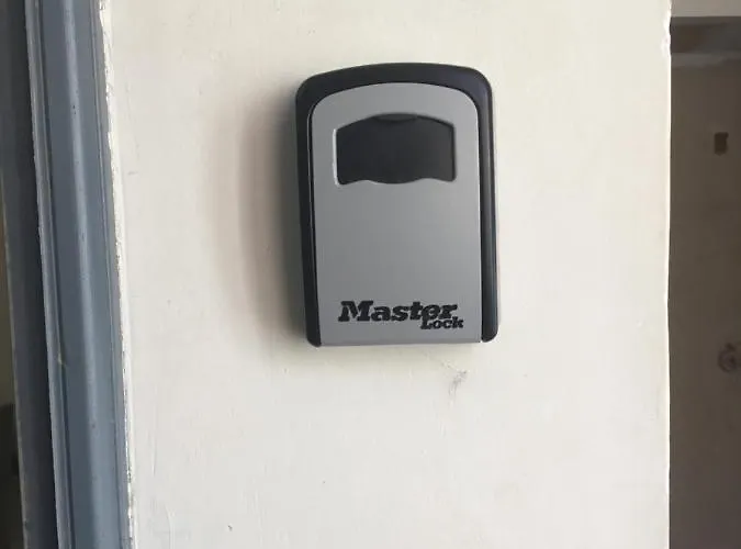 Plein Coeur Du Quartier Historique, Proche De Toutes Commodites, Bars, Restaurants, Port, Plage A 150m Grand F2 4 Couchages 58 M2 Climatise *